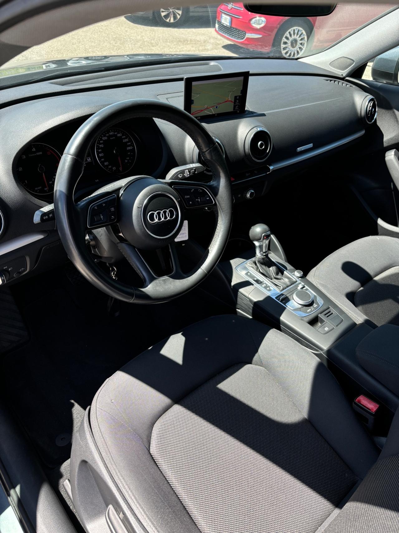 Audi A3 1.6 TDI S tronic Business - 2017