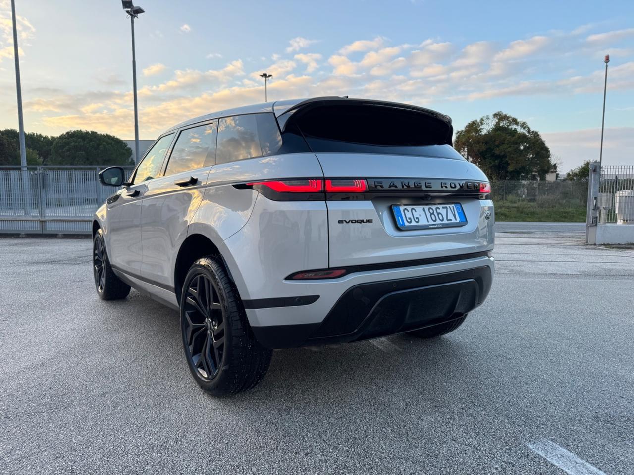 Land Rover Range Evoque 2.0D I4 163 CV AWD Auto SE