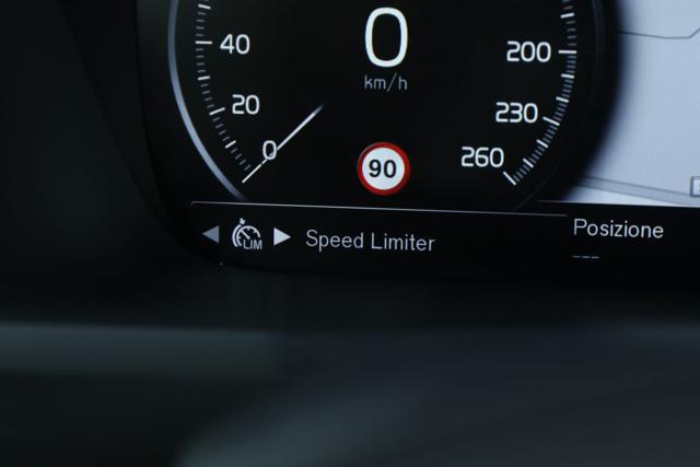 VOLVO XC90 B5 (d) AWD Geartronic 7 posti Inscription 4x4