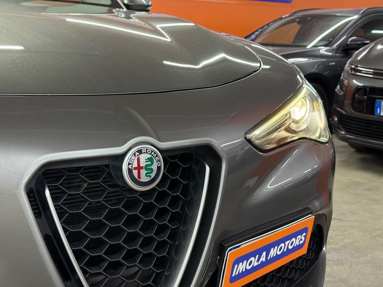 Alfa Romeo Stelvio 2.2 Turbodiesel 160 CV AT8 RWD Business