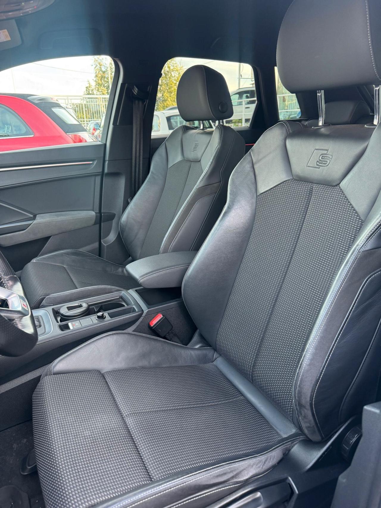 Audi Q3 2.0 TDI 150 CV S line Edition tronic