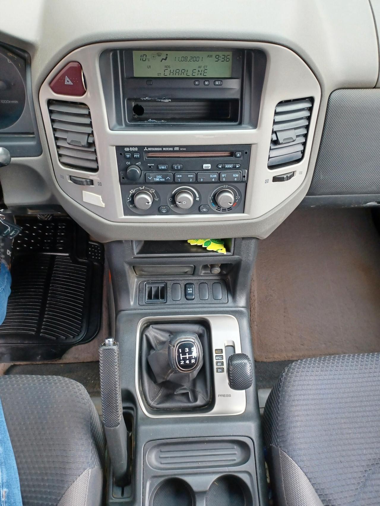 Mitsubishi Pajero 2.5 TDI 3p. Instyle