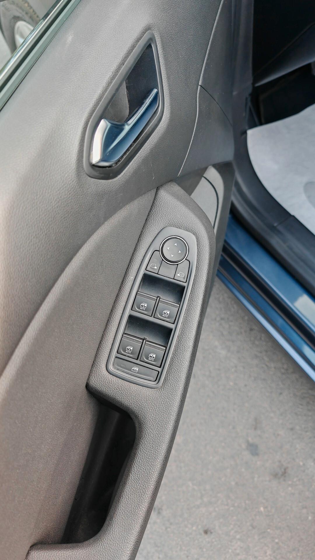Renault Clio Full Hybrid E-Tech 140 CV 5 porte Intens