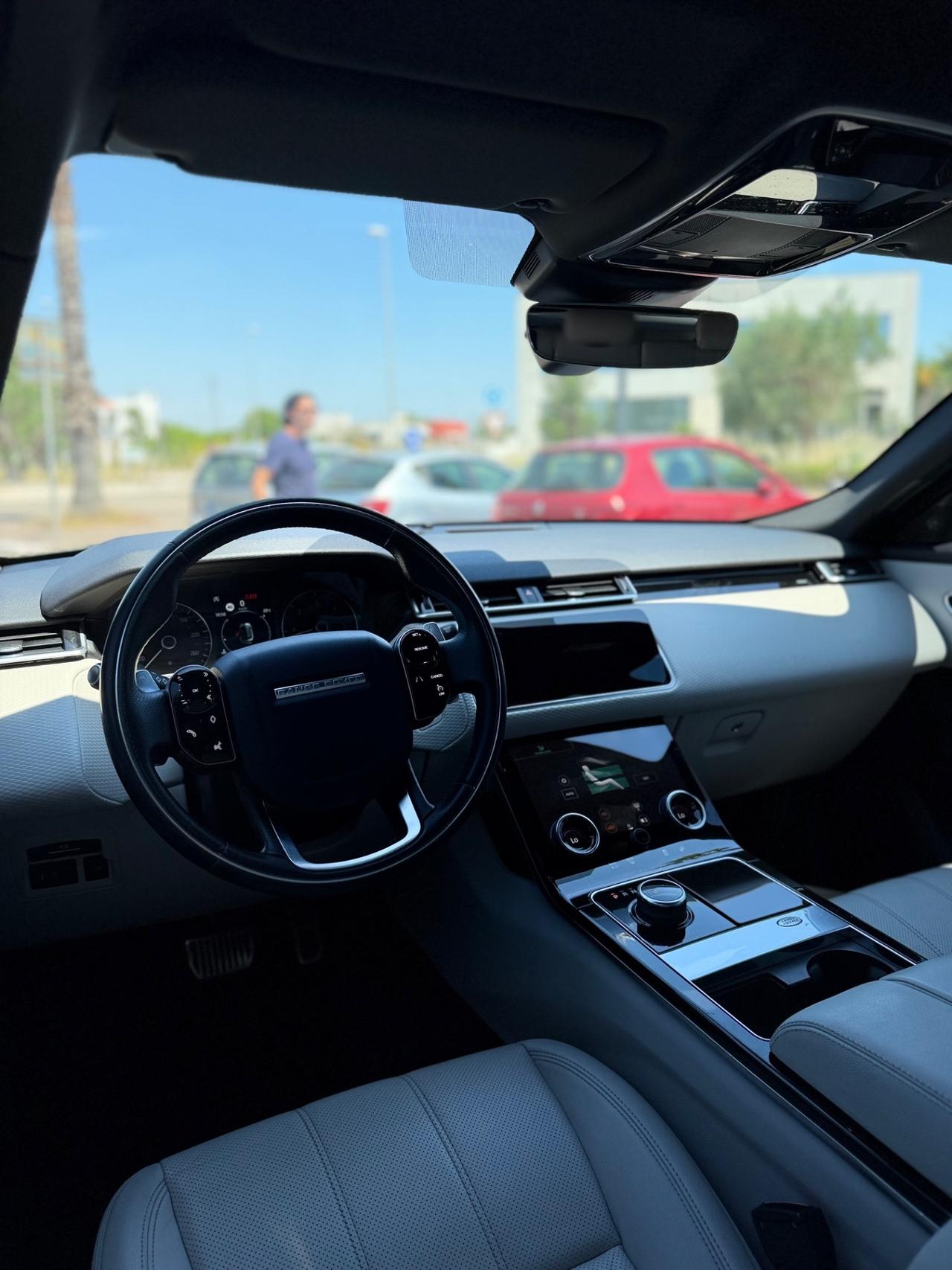 Land Rover Range Velar 2.0D I4 240 CV R-Dynamic