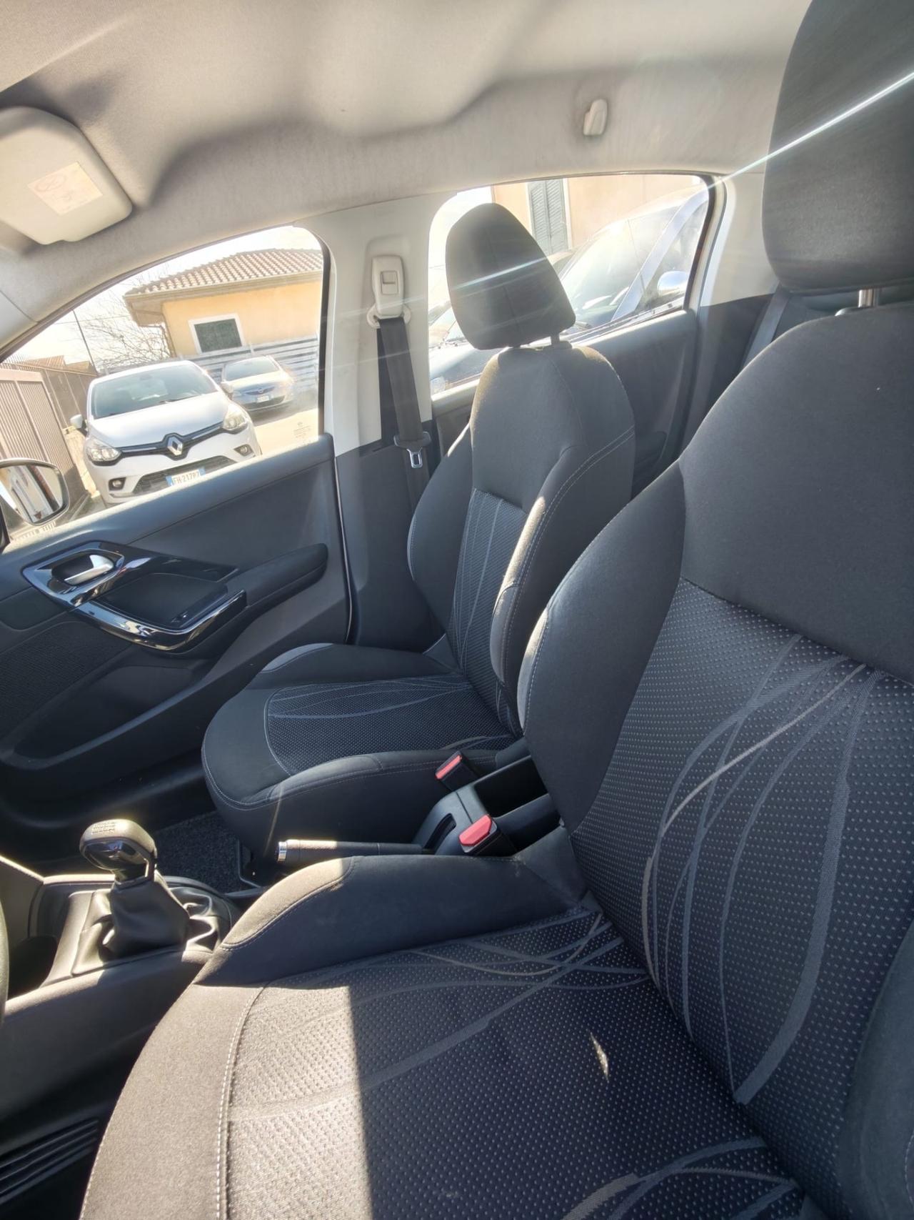 Peugeot 208 1.4 VTi 95 CV 5p. GPL Allure garantita