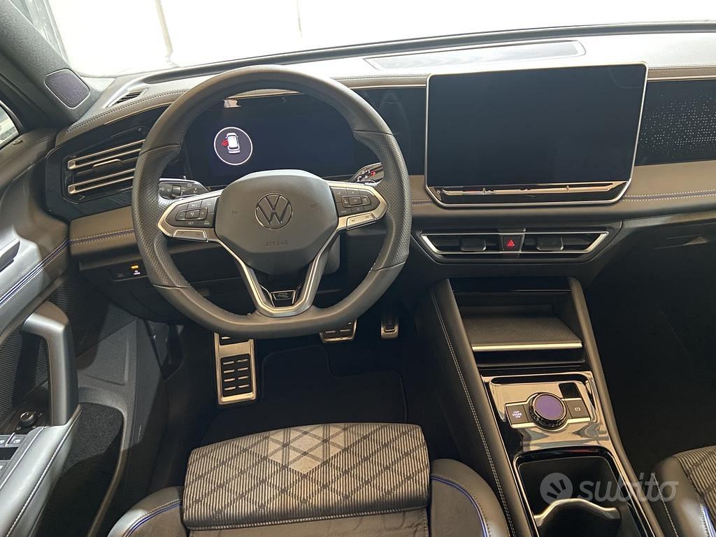 Volkswagen Tiguan 2.0 tdi R-Line 150cv dsg