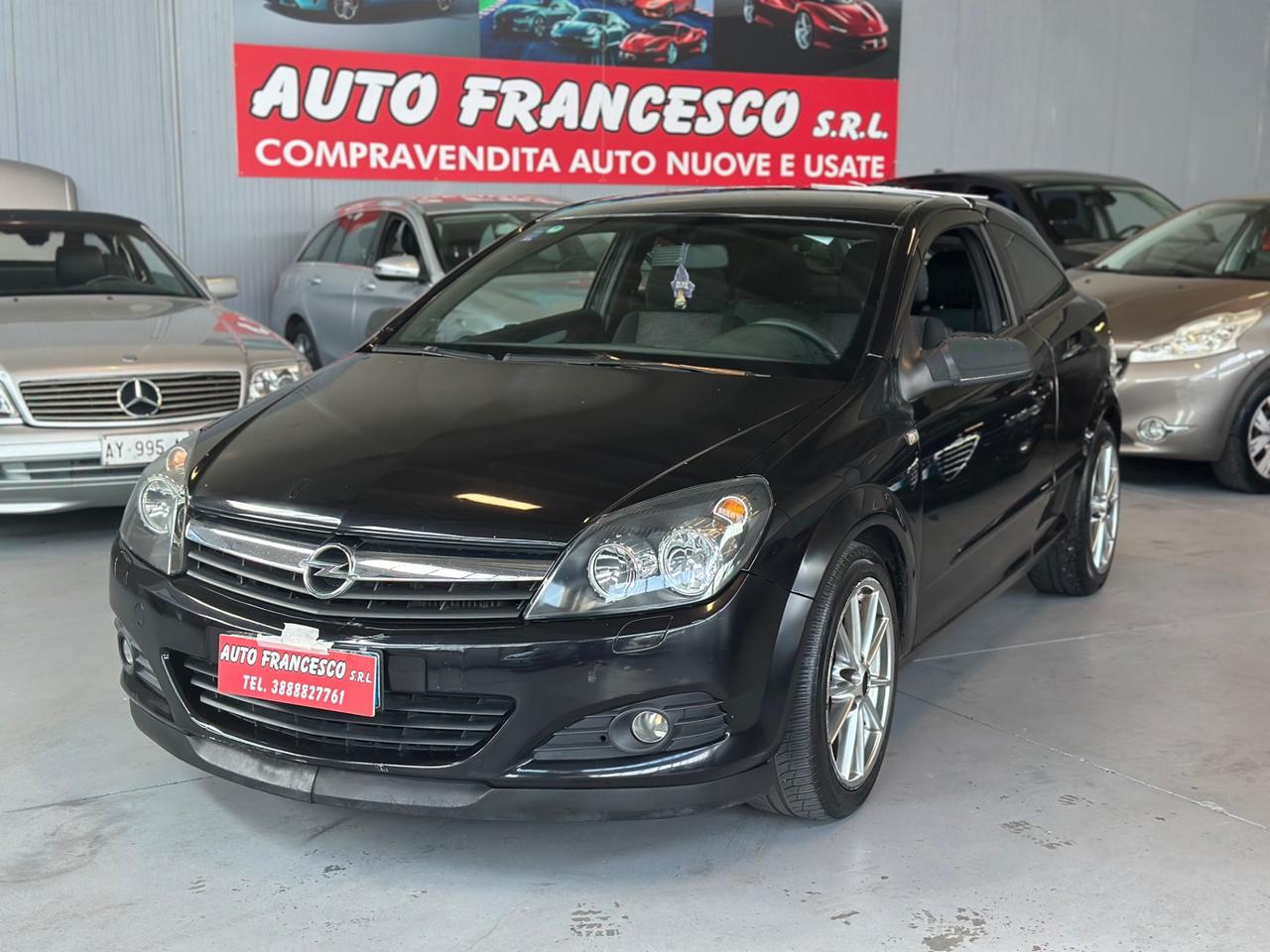 Opel Astra GTC 1.7 CDTI 101CV 3 porte Cosmo
