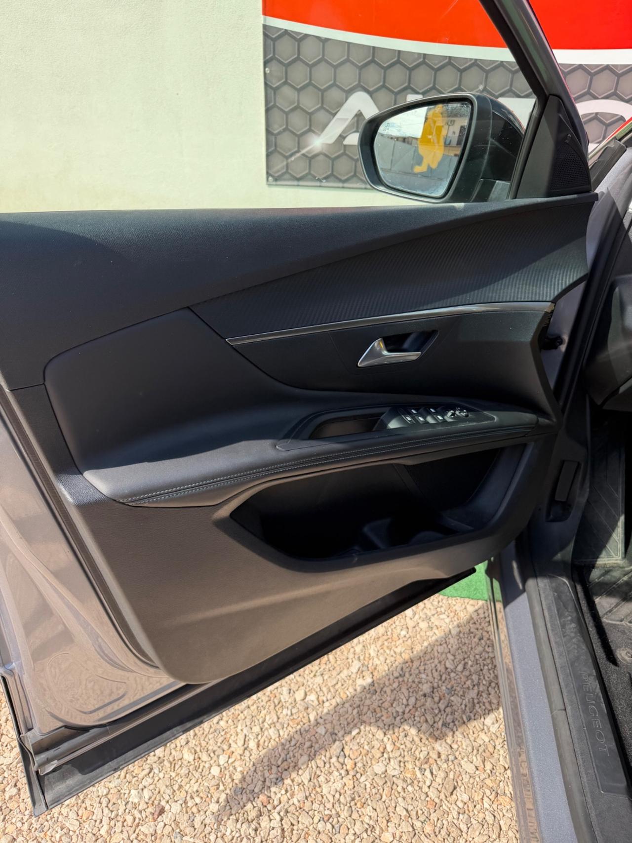 Peugeot 3008 BlueHDi 130 S&S EAT8 Allure Pack