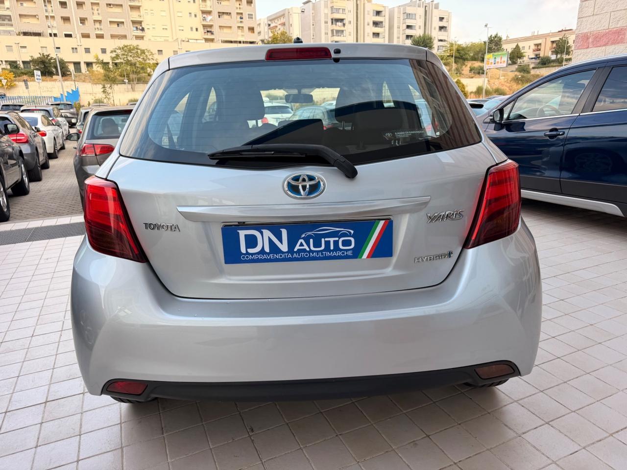 Toyota Yaris 1.5 Hybrid 5 porte Cool