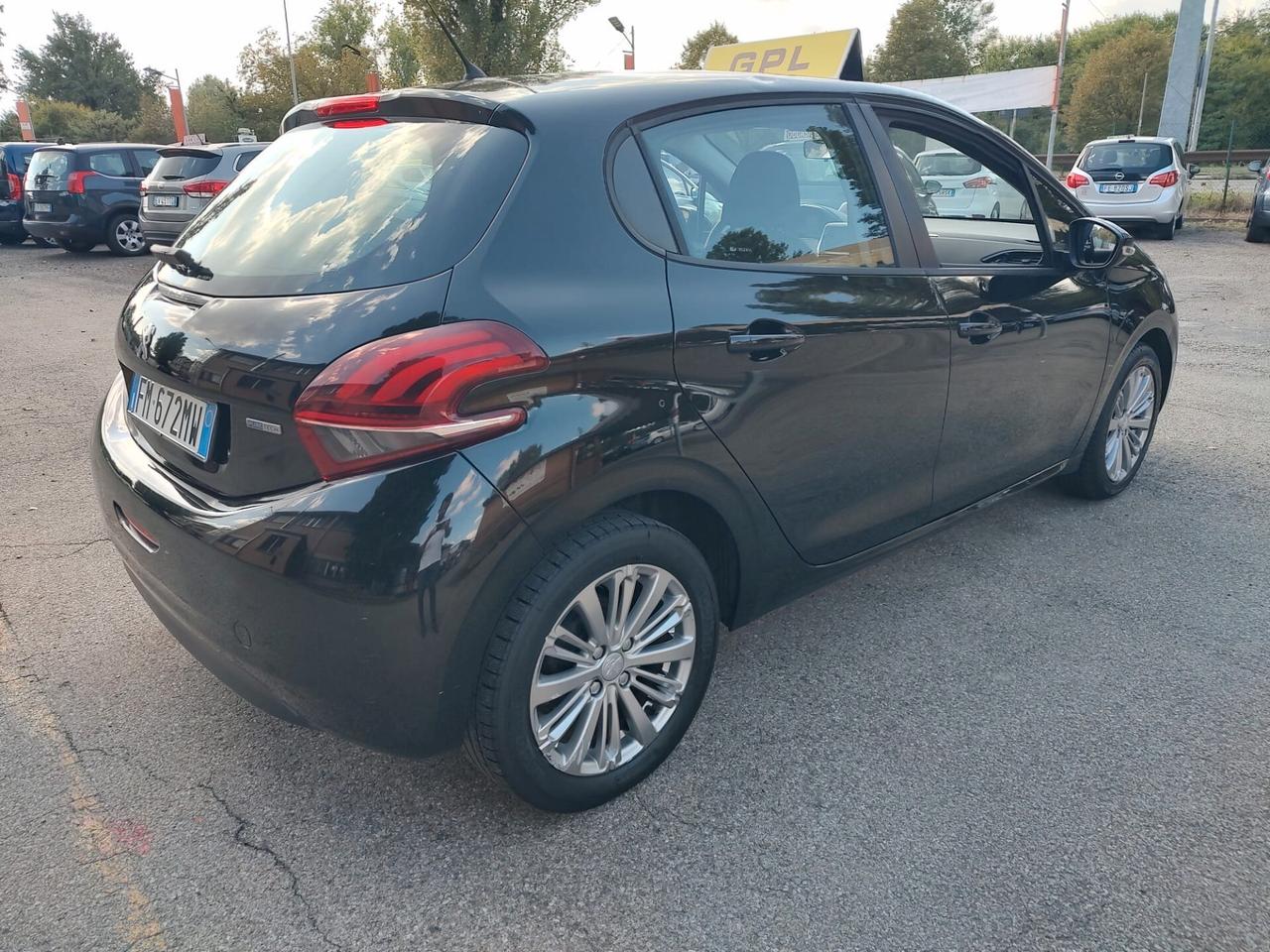 Peugeot 208 PureTech 68 5 porte Active, BENZINA\GPL, OK NEOPATENTATI, GARANZIA L.12 MESI