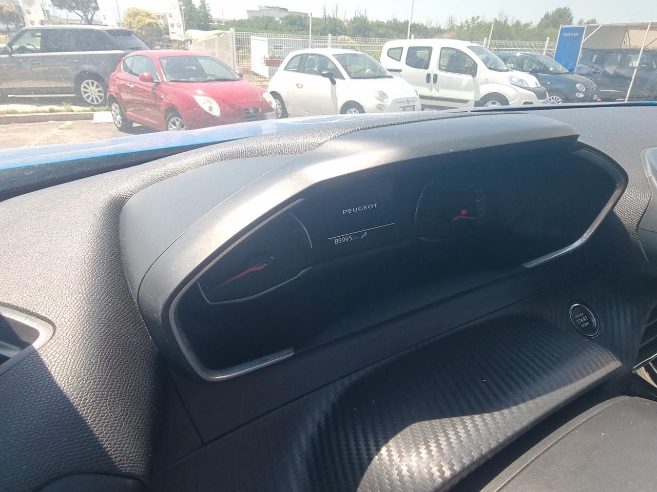 Peugeot 2008 PureTech 100 S&S Allure
