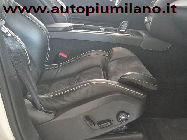 VOLVO XC90 B5 (d) AWD Geartronic 7 posti R-design