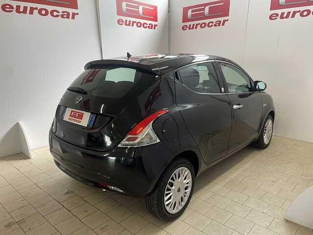 Lancia Ypsilon 1.2 69 CV 5 porte GPL Ecochic Gold