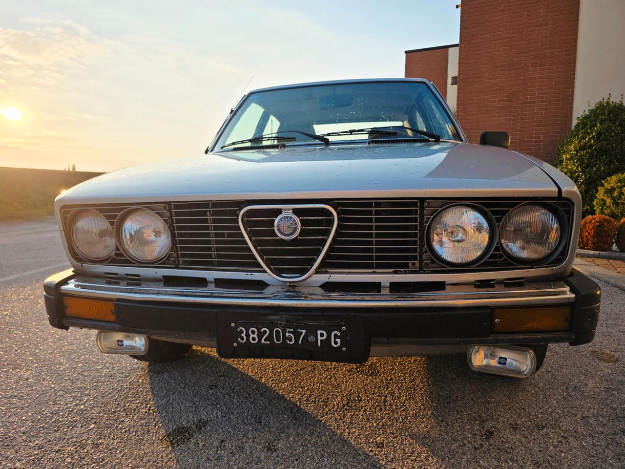 Alfa Romeo Alfetta 2000 quadrifoglio oro