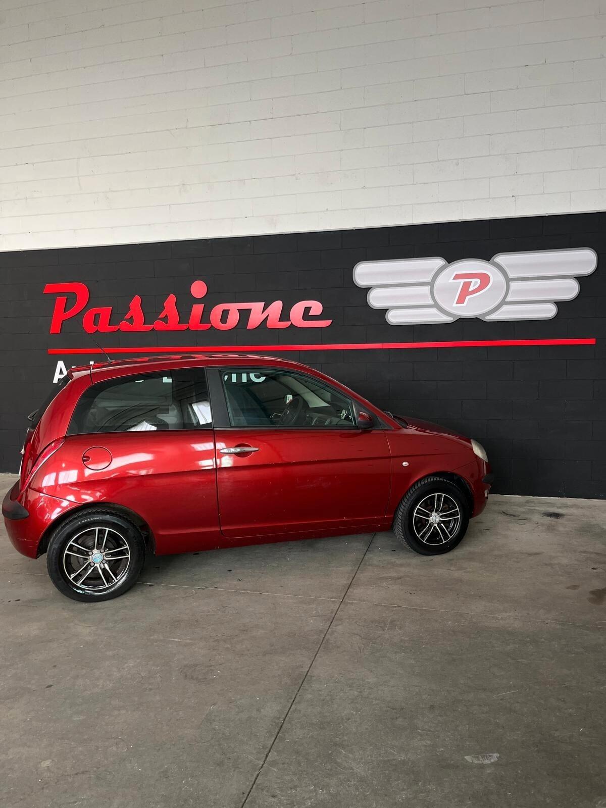 Lancia Ypsilon 1.2 NEOPATENTATI