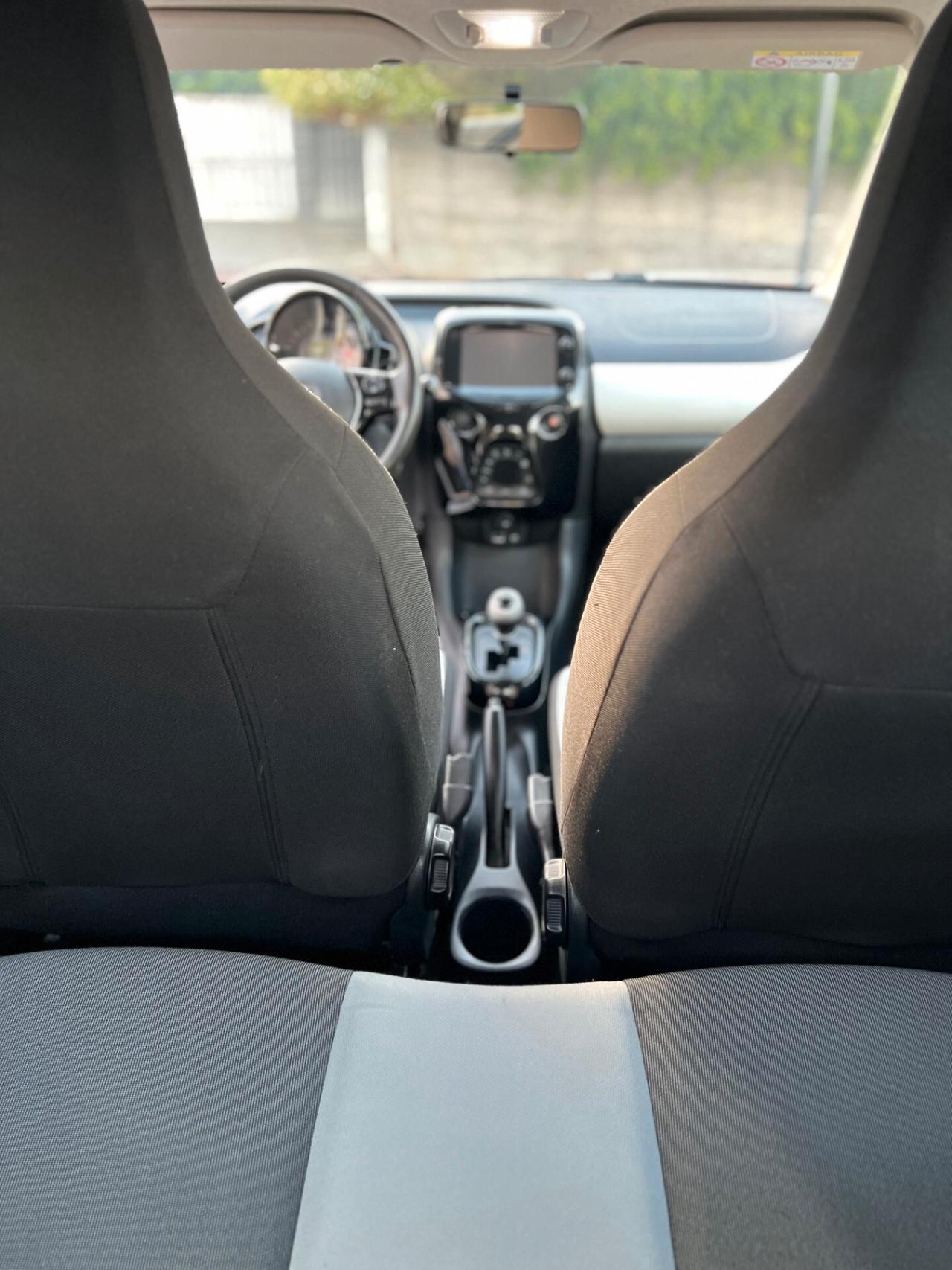 Toyota Aygo 1.0 VVT-i 69 CV 5 porte x-wave MMT