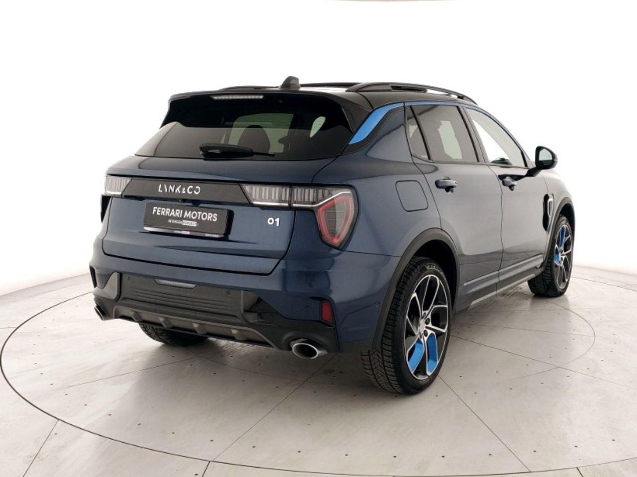 Lynk & Co 01 1.5 td phev auto