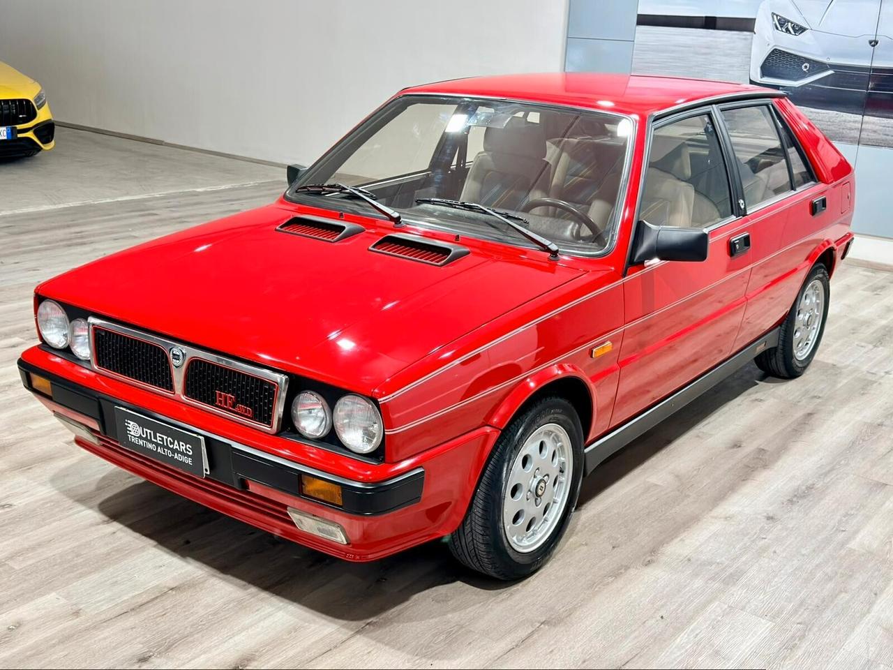LANCIA DELTA 2.0 TURBO HF 4WD TORINO RESTAURO