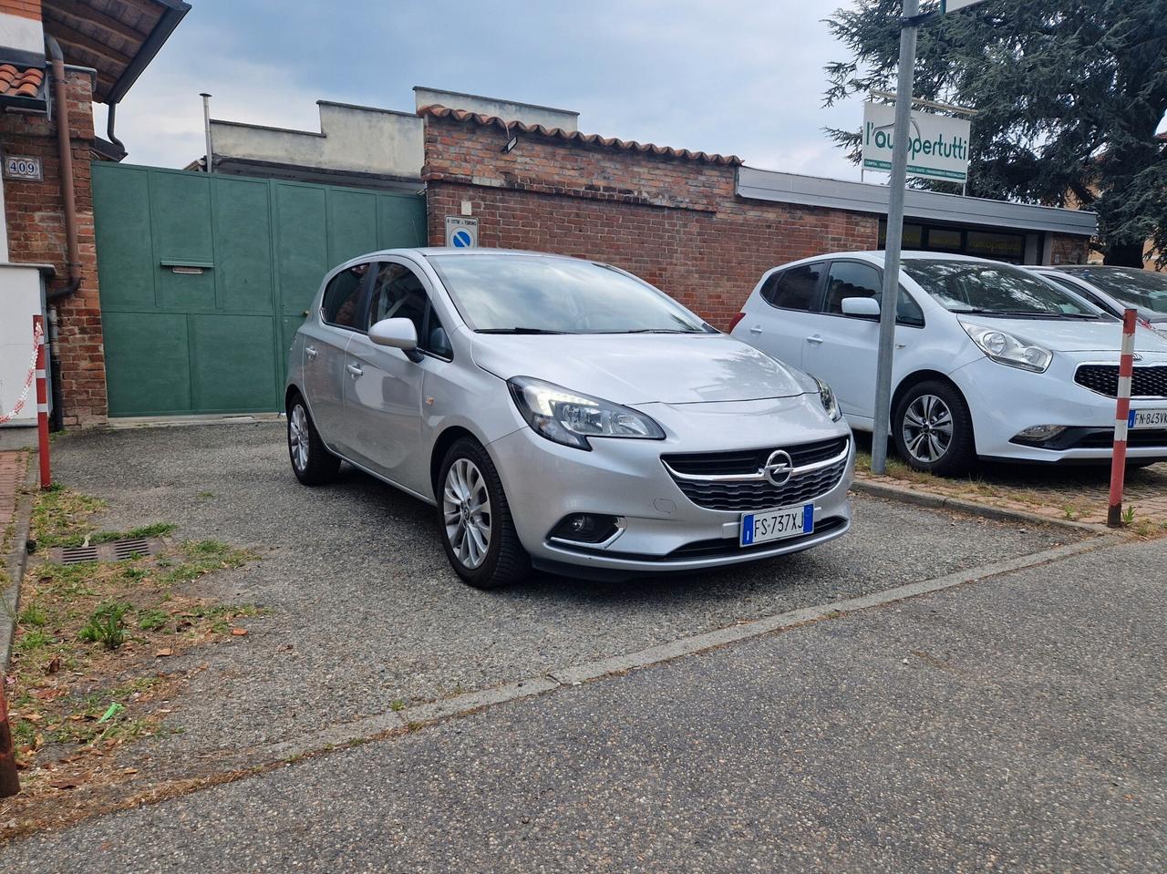 Opel Corsa 1.4 75CV "SOLO 23.600 km" Carplay, Sensori, Cruise