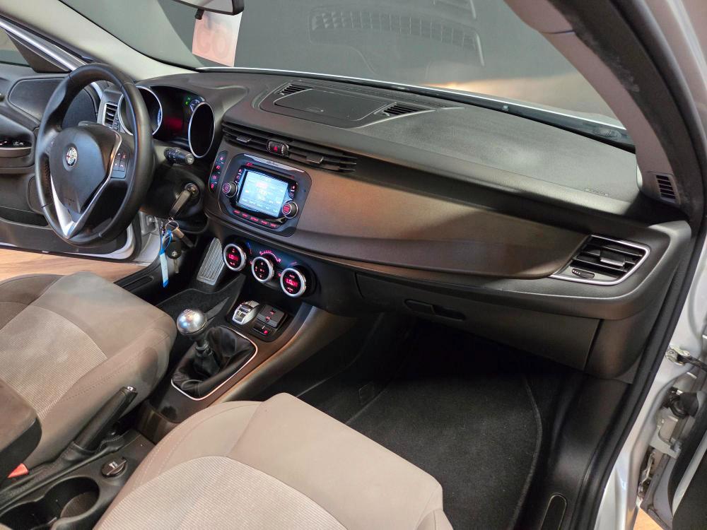 Alfa Romeo Giulietta 1.6 jtdm Riders