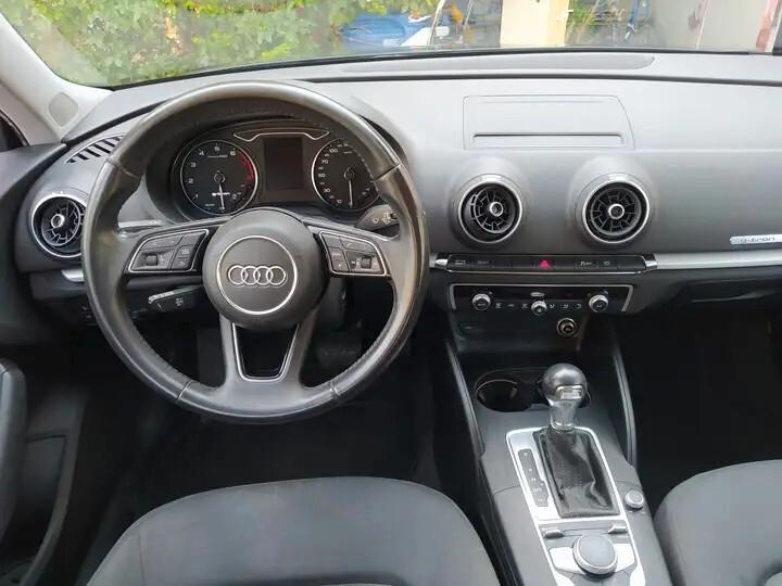 Audi A3 SPB 1.4 TFSI S tronic g-tron Sport