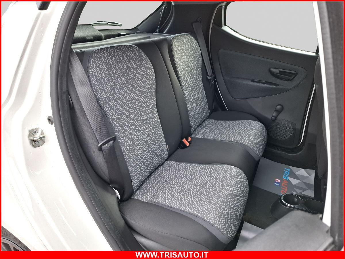 LANCIA Ypsilon 1.0 Hybrid Silver NEOPATENTATI