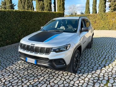 J Compass 1.3Hyb 4xe L-Lock Trailh. 240 P-In 2021