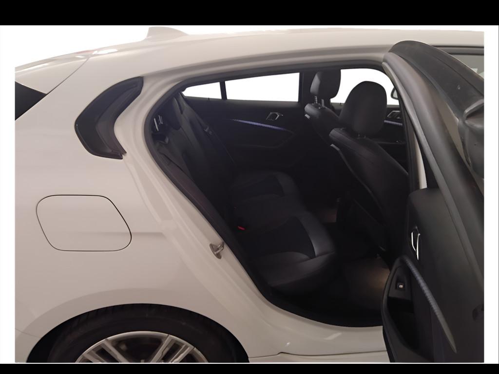 BMW Serie 1 F40 - 116d Msport auto