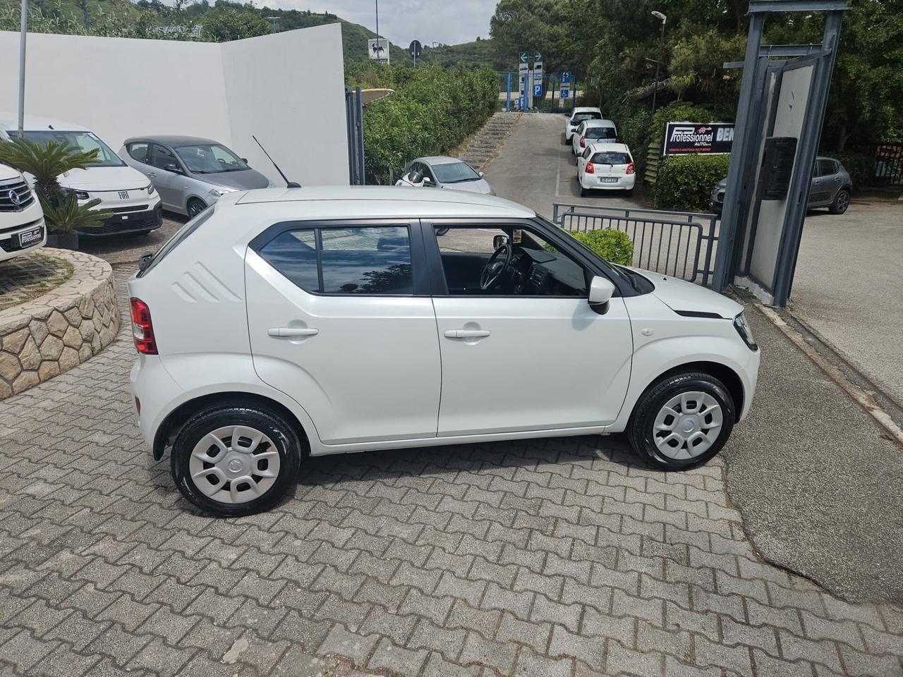 Suzuki Ignis 1.2 Hybrid Top