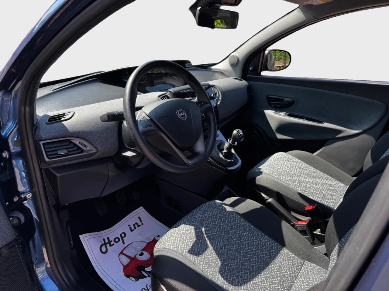 Lancia Ypsilon HYBRID del 2023 con 44.000km