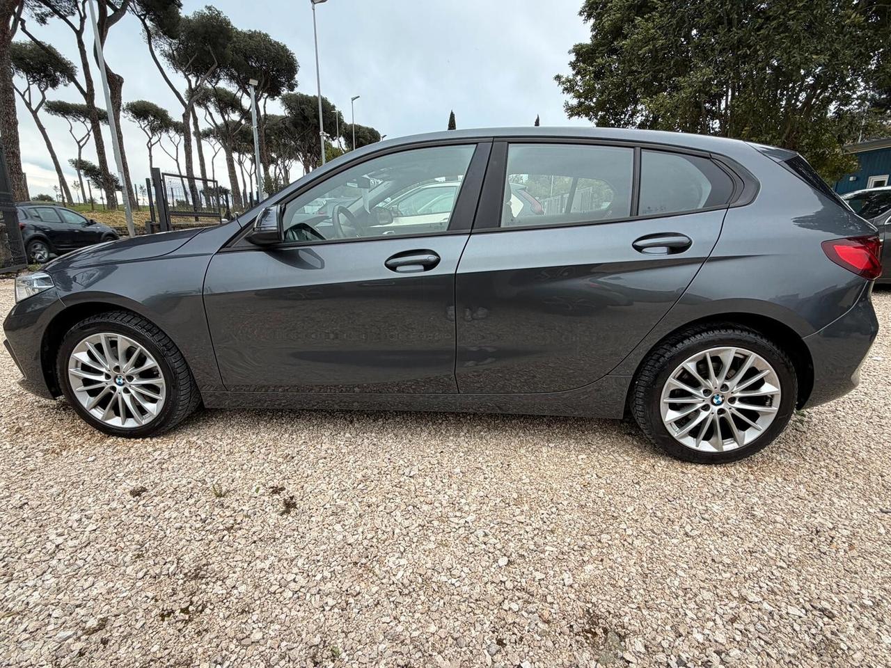 Bmw 116 116d 5p. Advantage