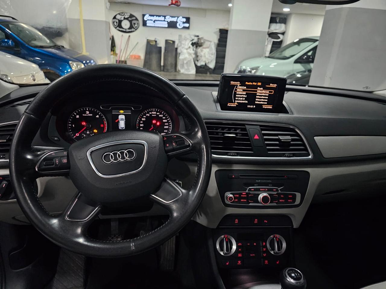 NUOVA AUDI Q3 IDENTITY BLACK-LINE 2.0 TDI 140CV