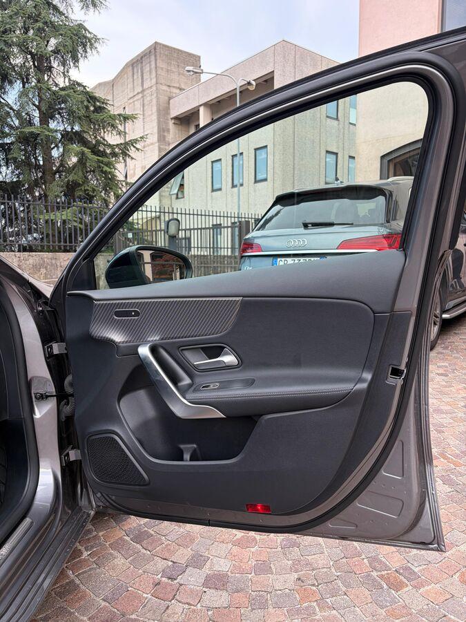 Mercedes Classe A 180 AMG Line Advanced Plus Digital Edition auto