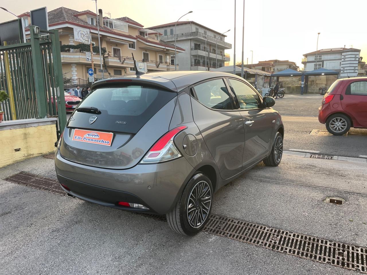 LANCIA YPSILON 1.0 BENZINA 70 (CV) 2022