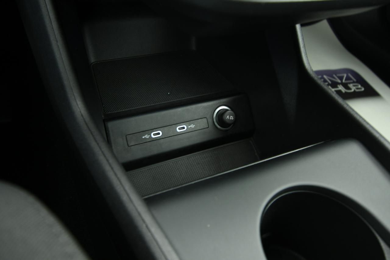 AUDI Q4 Sportback e-tron 40 CAMERA+ACC+APP CONNECT