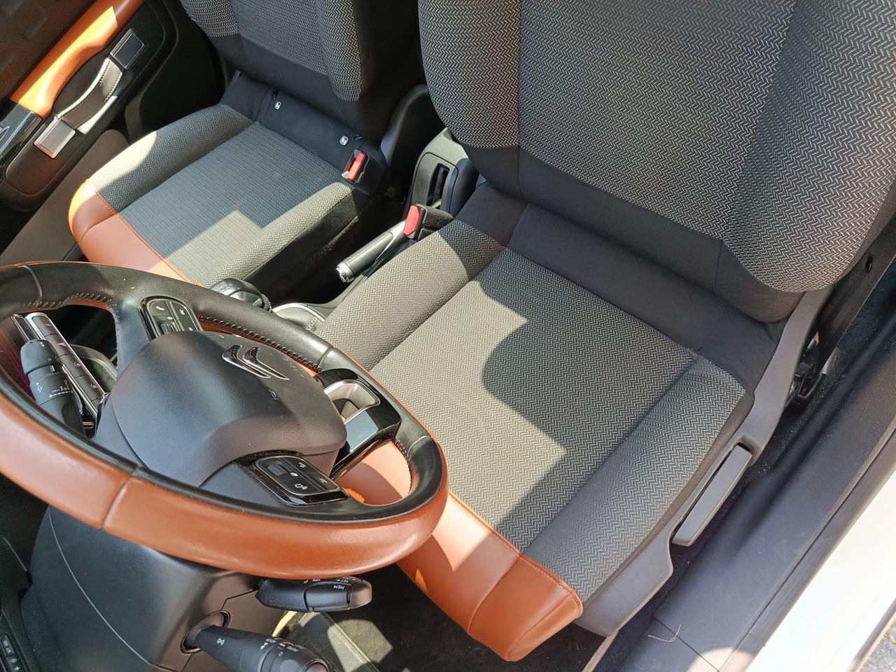 Citroen C3 Shine 1.6 Blue HDi 100 #11828