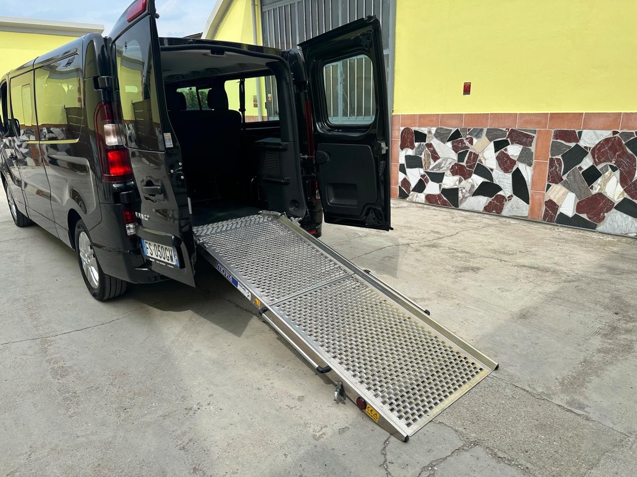 Opel Vivaro 1.6 BiTurbo 9 Posti Trasporto Disabili -2018