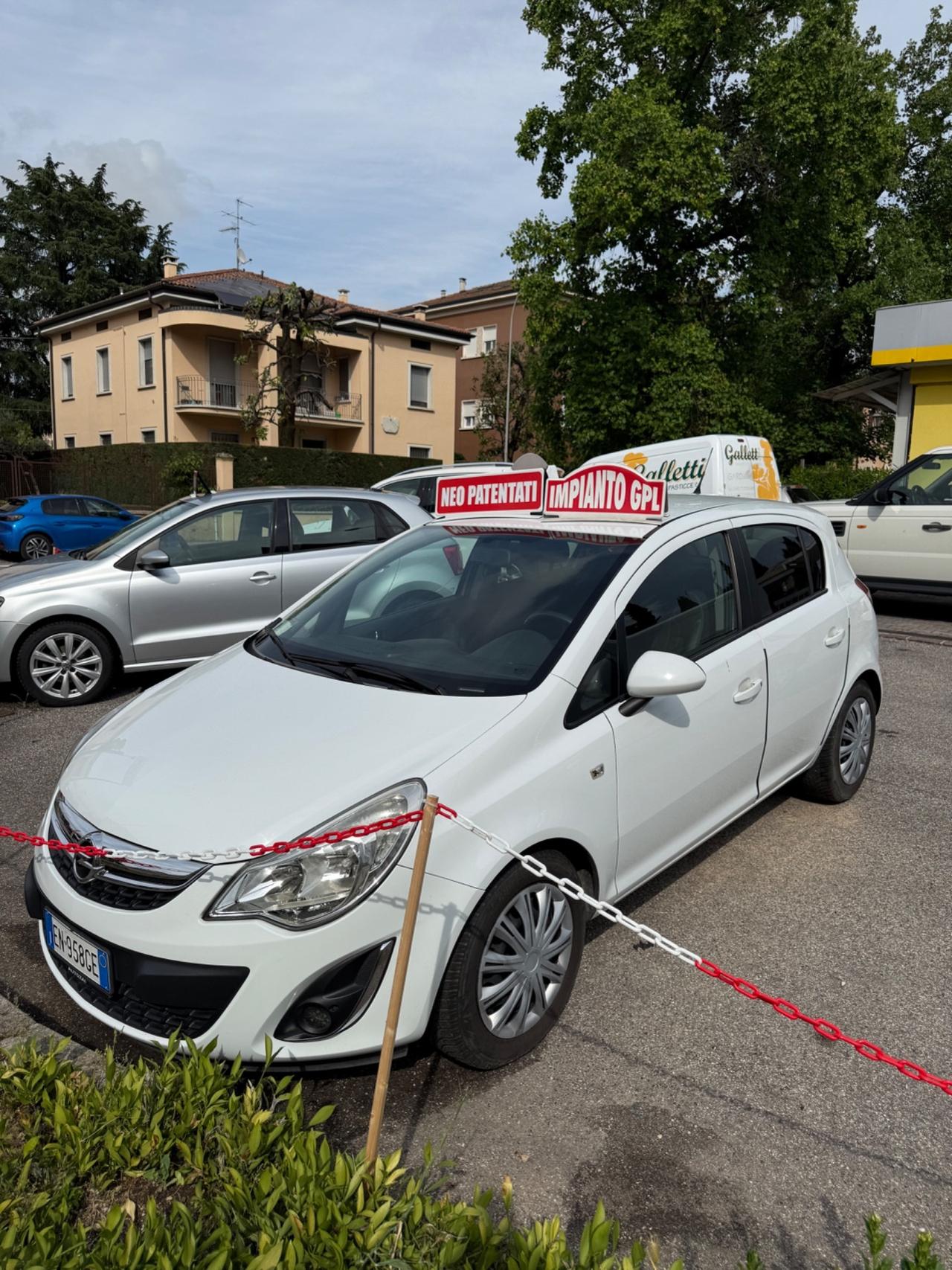 Opel Corsa 1.2 85CV 5 porte GPL-TECH Elective