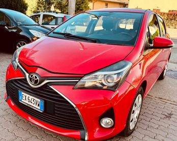 Toyota Yaris 1.3 5 porte Lounge OK NEOPATENTATI