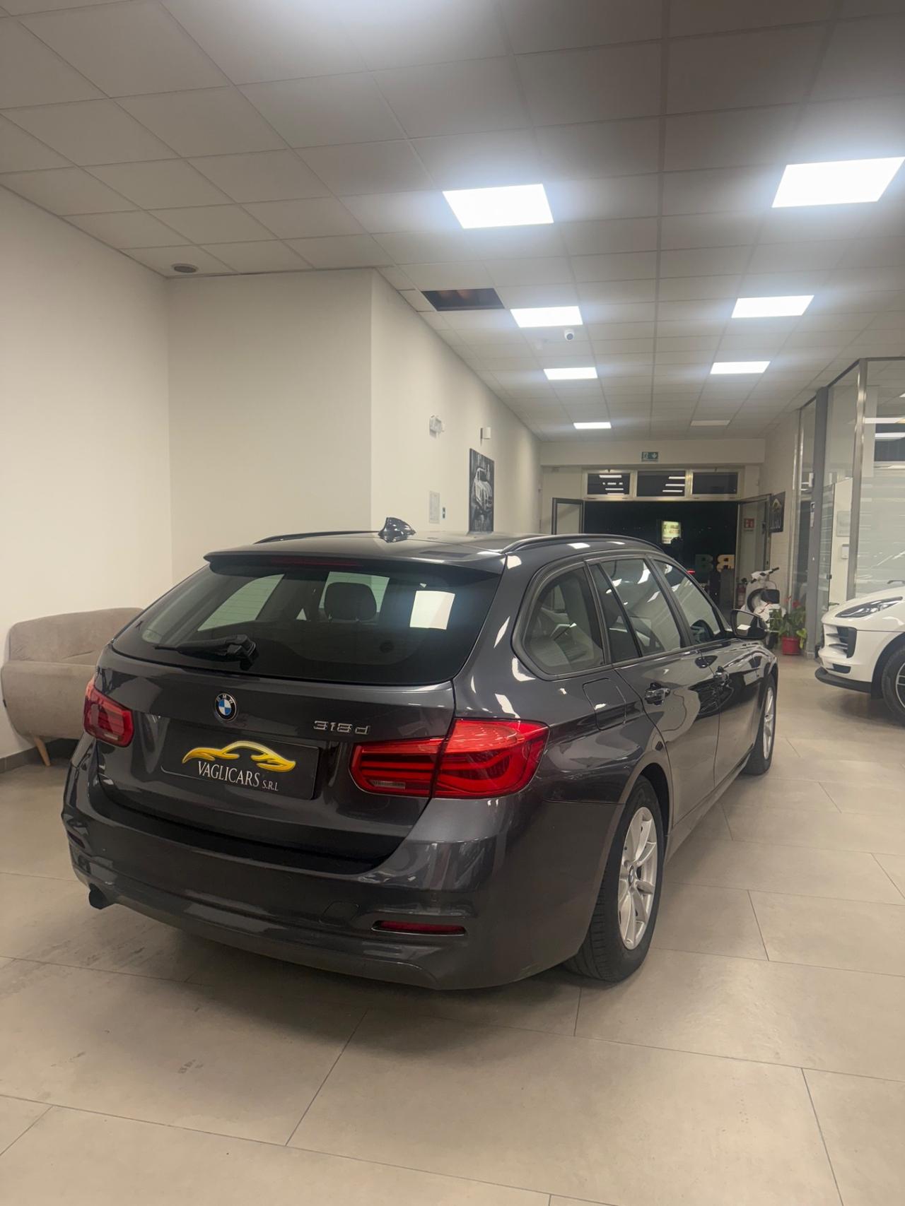 Bmw 318 318d Touring Business Advantage aut.