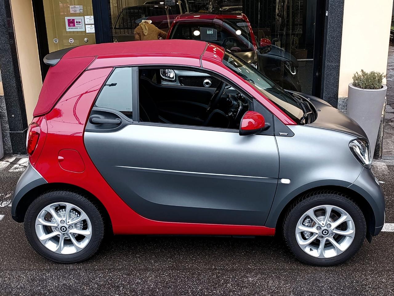Smart ForTwo 70 1.0 cabrio Passion Tailor Made km 21.499 Perfetta