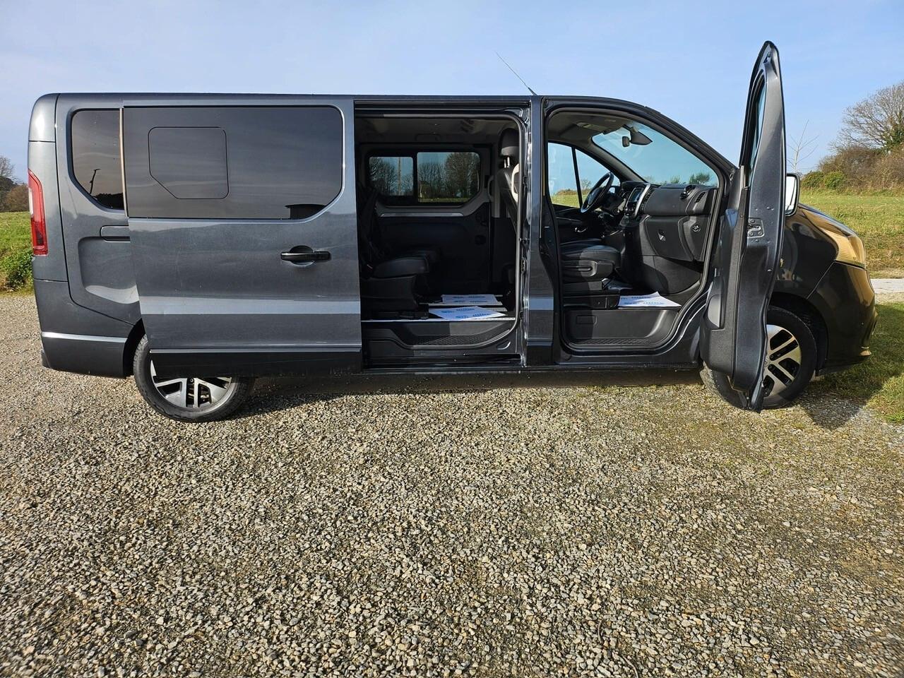 Renault Trafic INTERNI IN PELLE
