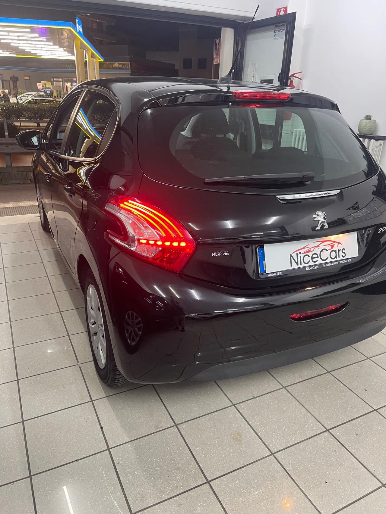 Peugeot 208 1.4 HDi 68 CV 5 porte Active