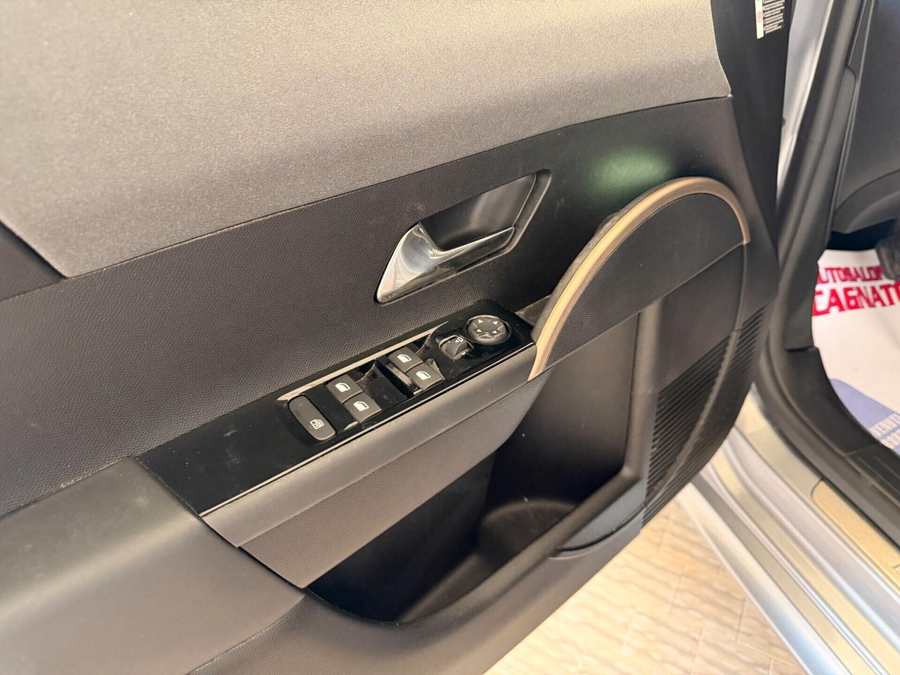 Lancia Ypsilon Hybrid e-DCT LX 2025 Km 4600 Fulloptional