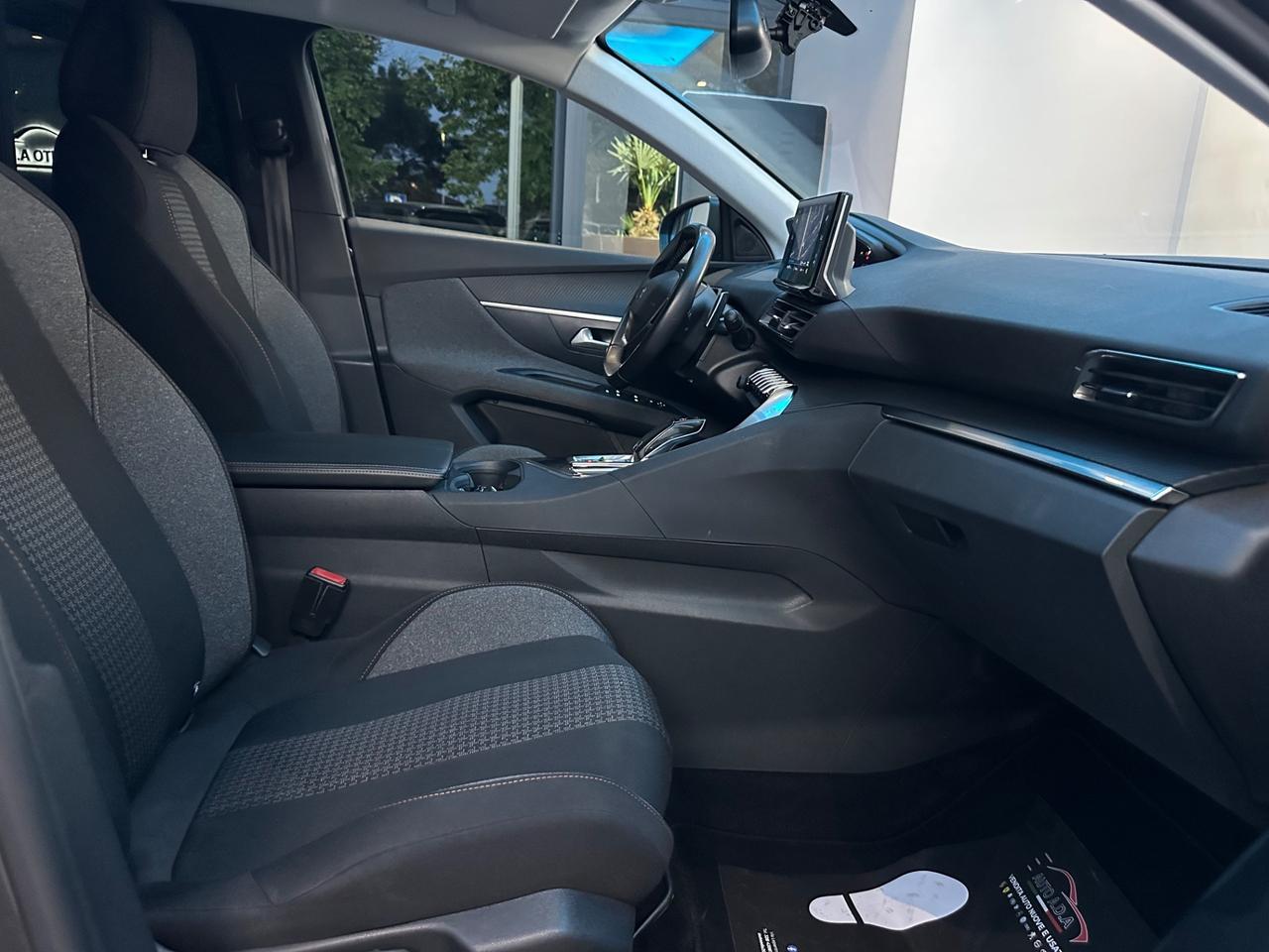 Peugeot 3008 BlueHDi 130 S&S Allure
