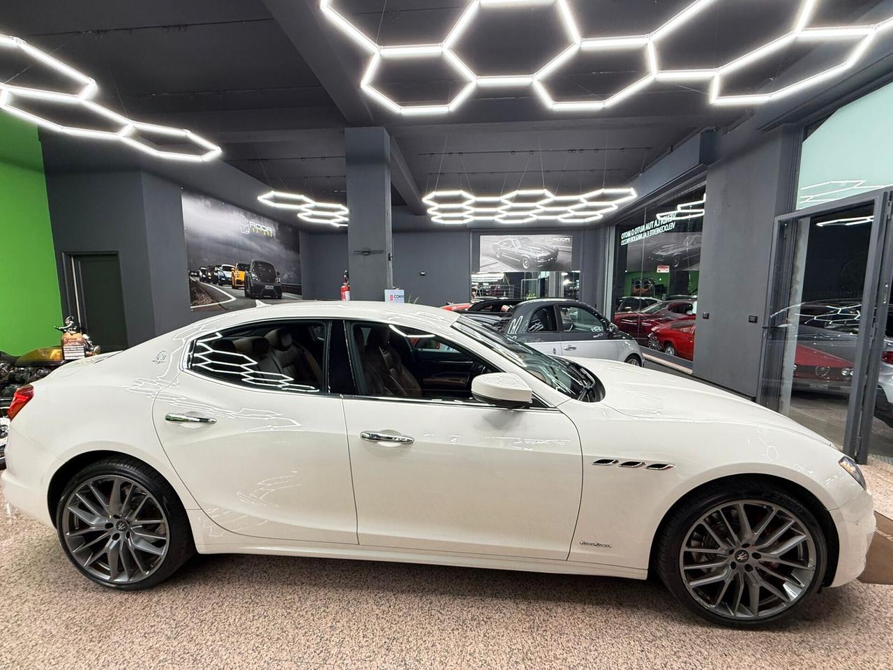 Maserati Ghibli V6 Diesel Gransport