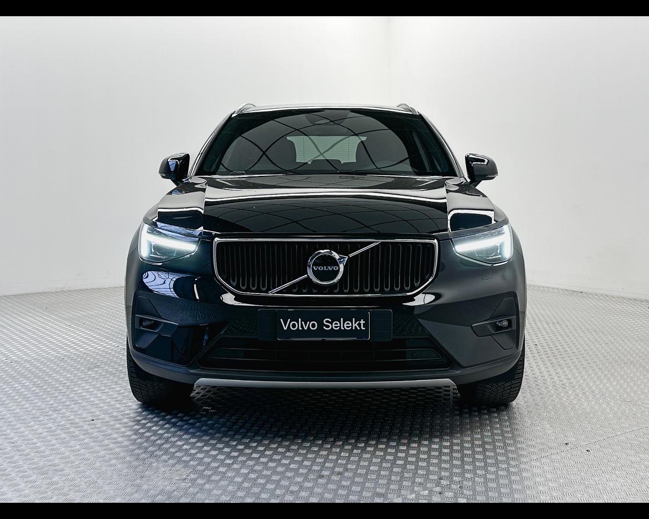 VOLVO XC40 (2017-->) - XC40 B3 automatico Core