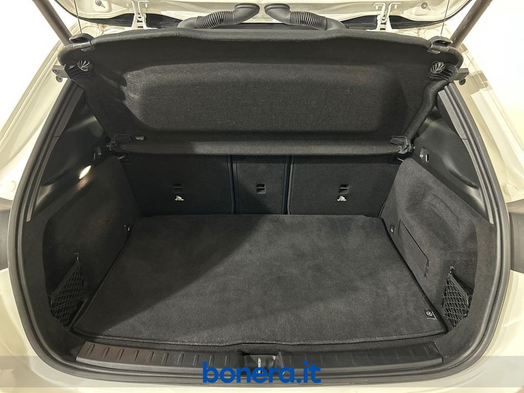 Mercedes GLA 200 200 D Premium 8G-DCT