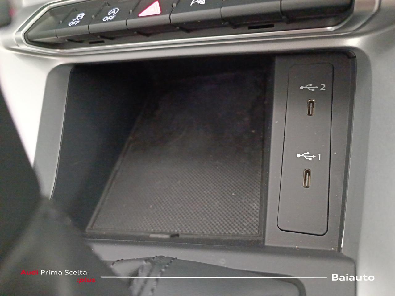 Audi Q3 35 2.0 tdi business advanced s tronic