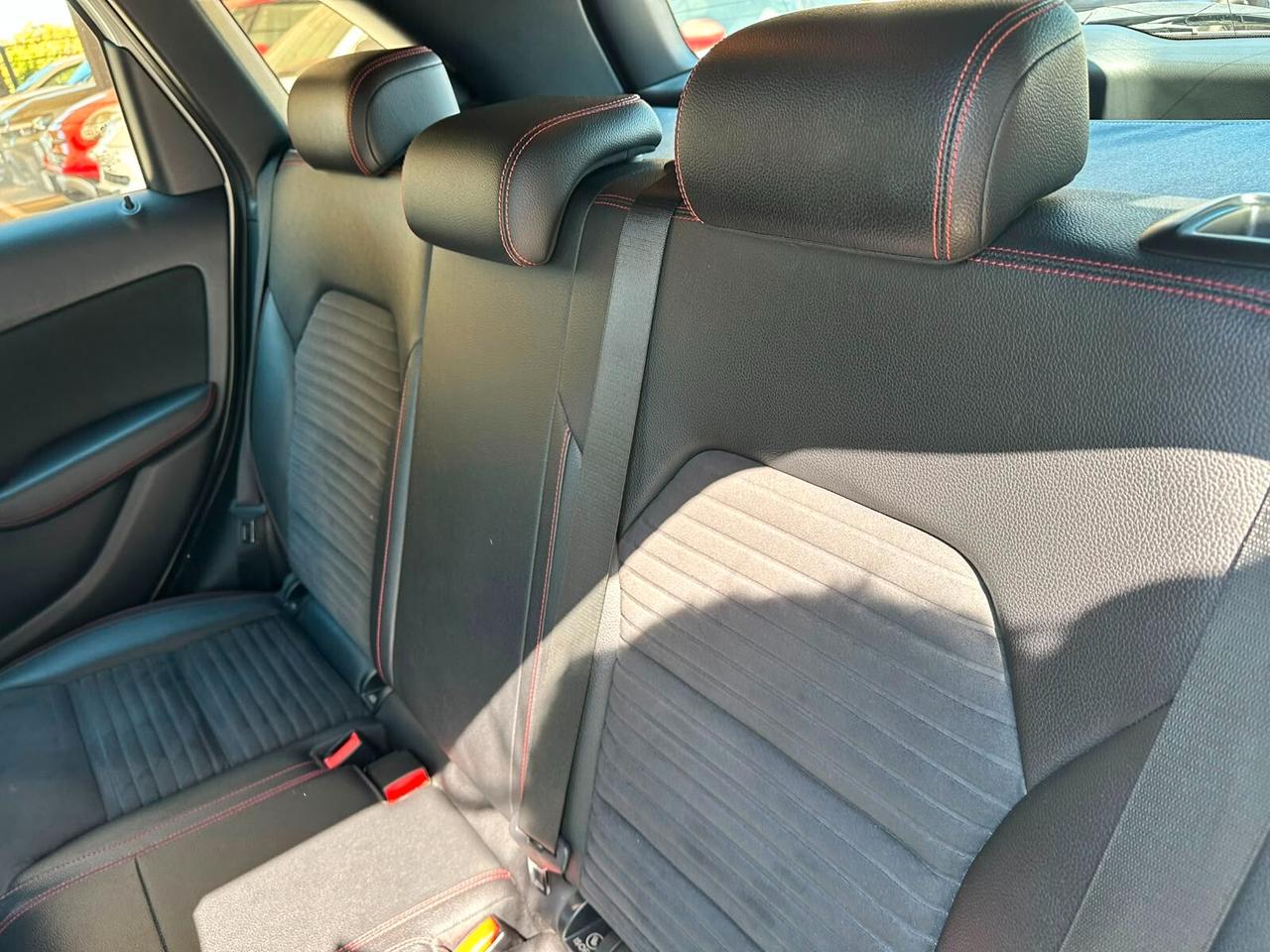 Mercedes-benz B 180 d Premium AMG